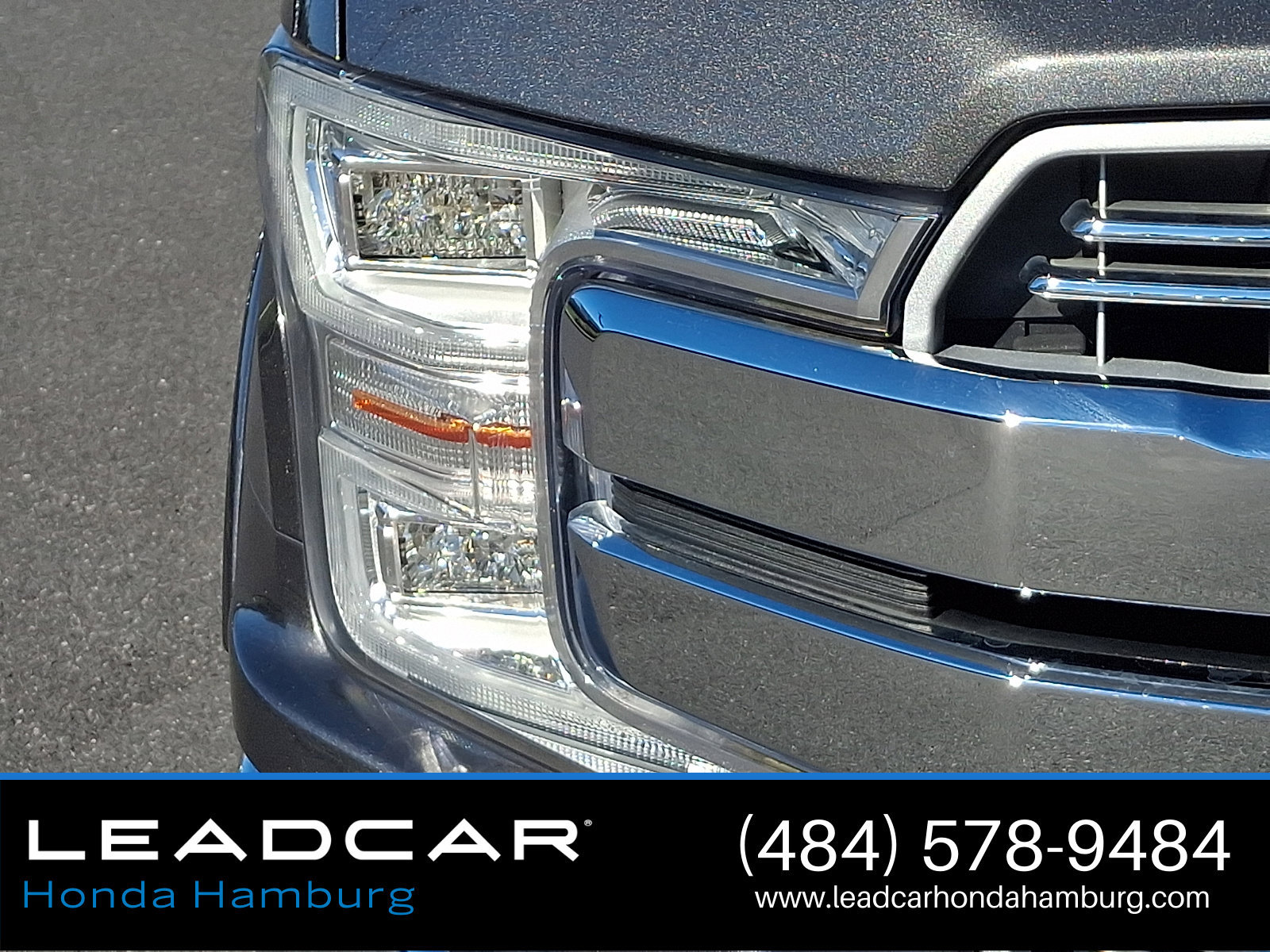 Used 2018 Ford F150 Lariat w/ Equipment Group 502A Luxury AWD/4WD image 10