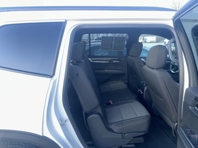 Used 2025 GMC Acadia Elevation image 28