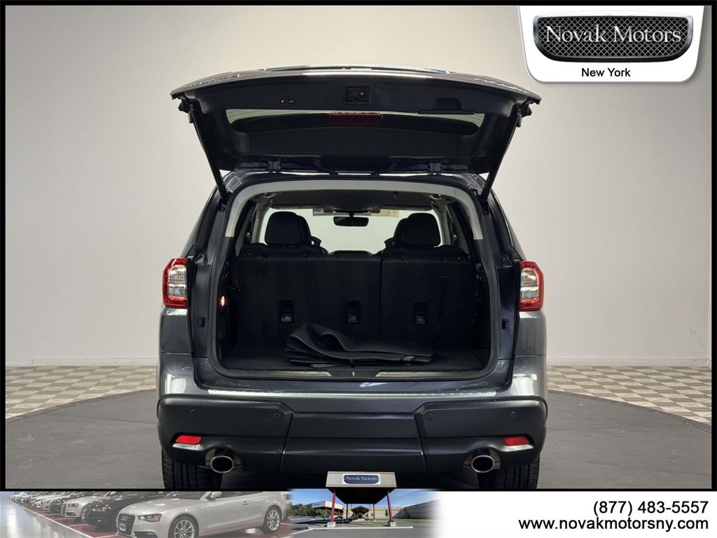 Used 2022 Subaru Ascent Limited image 9