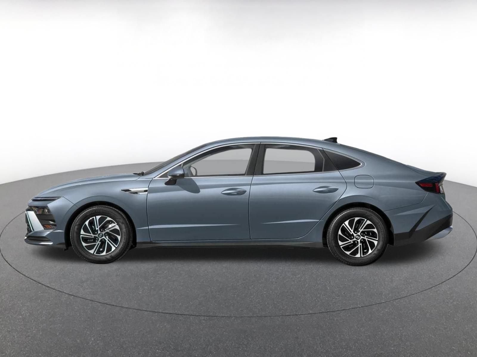 Used 2026 Hyundai Sonata Blue FWD image 3