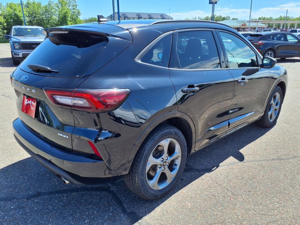 Certified 2023 Ford Escape ST-Line image 6