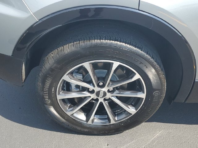 Certified 2024 Cadillac XT4 Sport FWD image 6