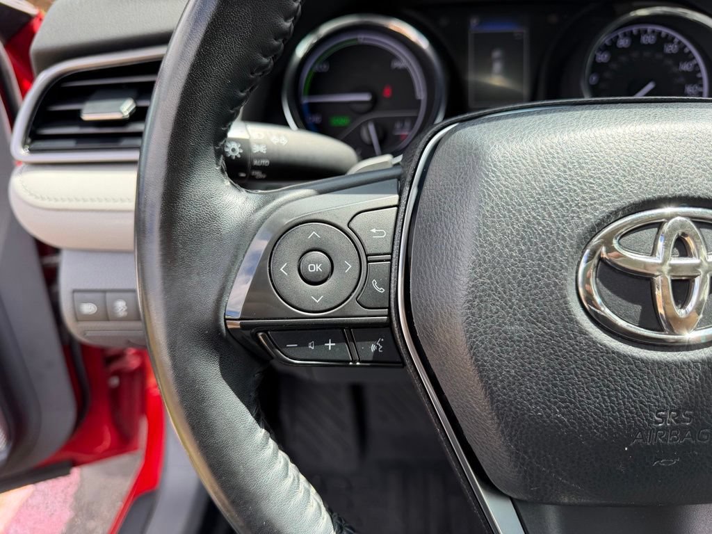 Used 2020 Toyota Camry SE FWD image 16