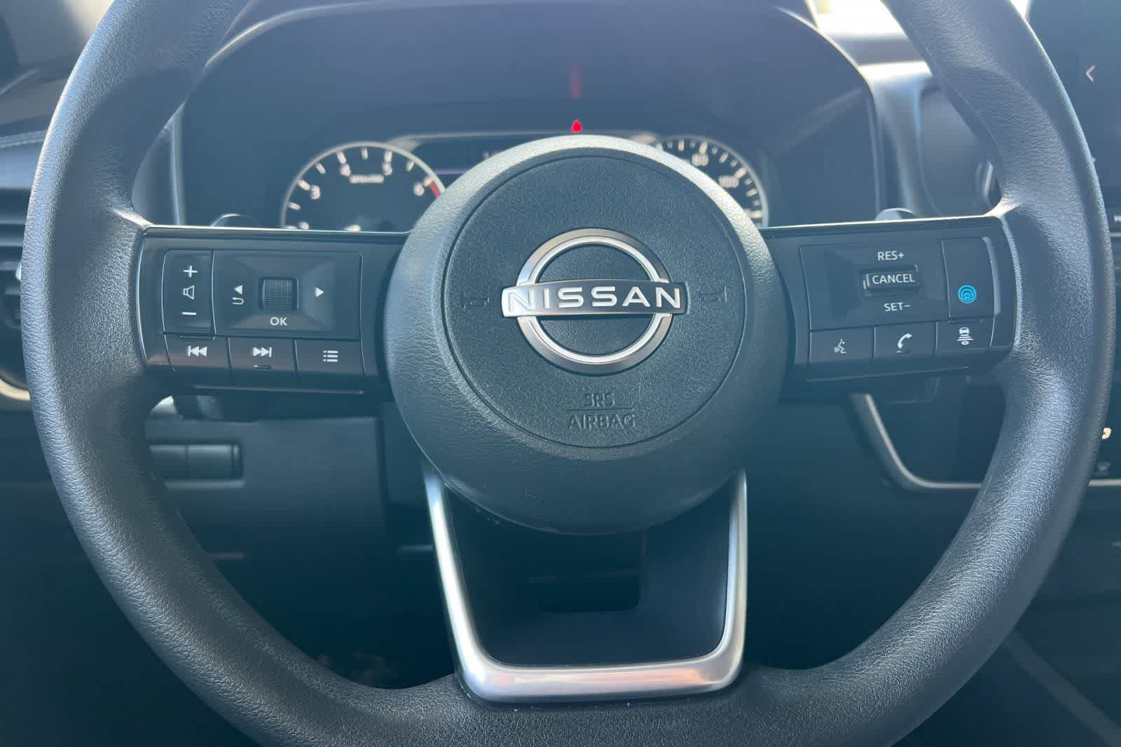 Used 2023 Nissan Rogue SV FWD image 29