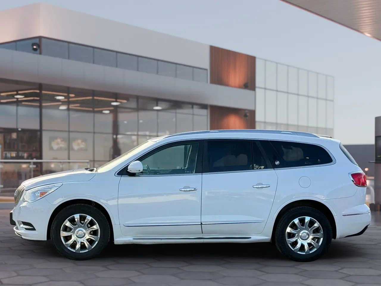 Used 2016 Buick Enclave Leather AWD/4WD image 6