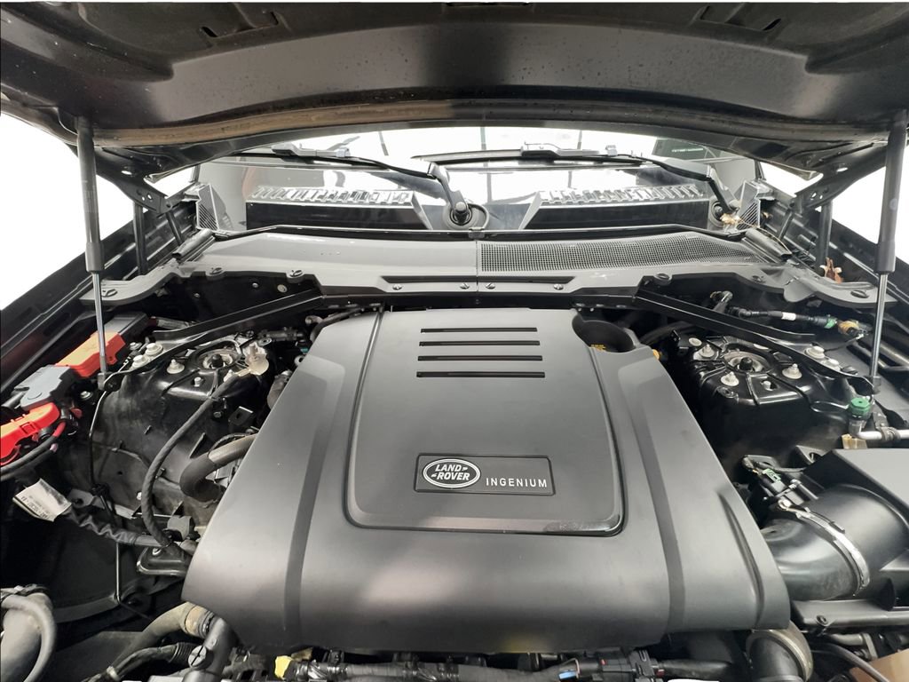 Used 2025 Land Rover Defender 110 S AWD/4WD image 17