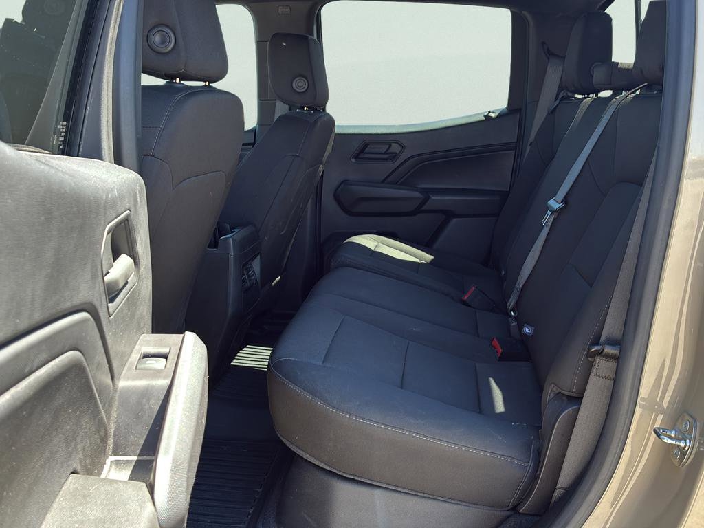 Used 2023 Chevrolet Colorado Trail Boss w/ Technology Package AWD/4WD image 25