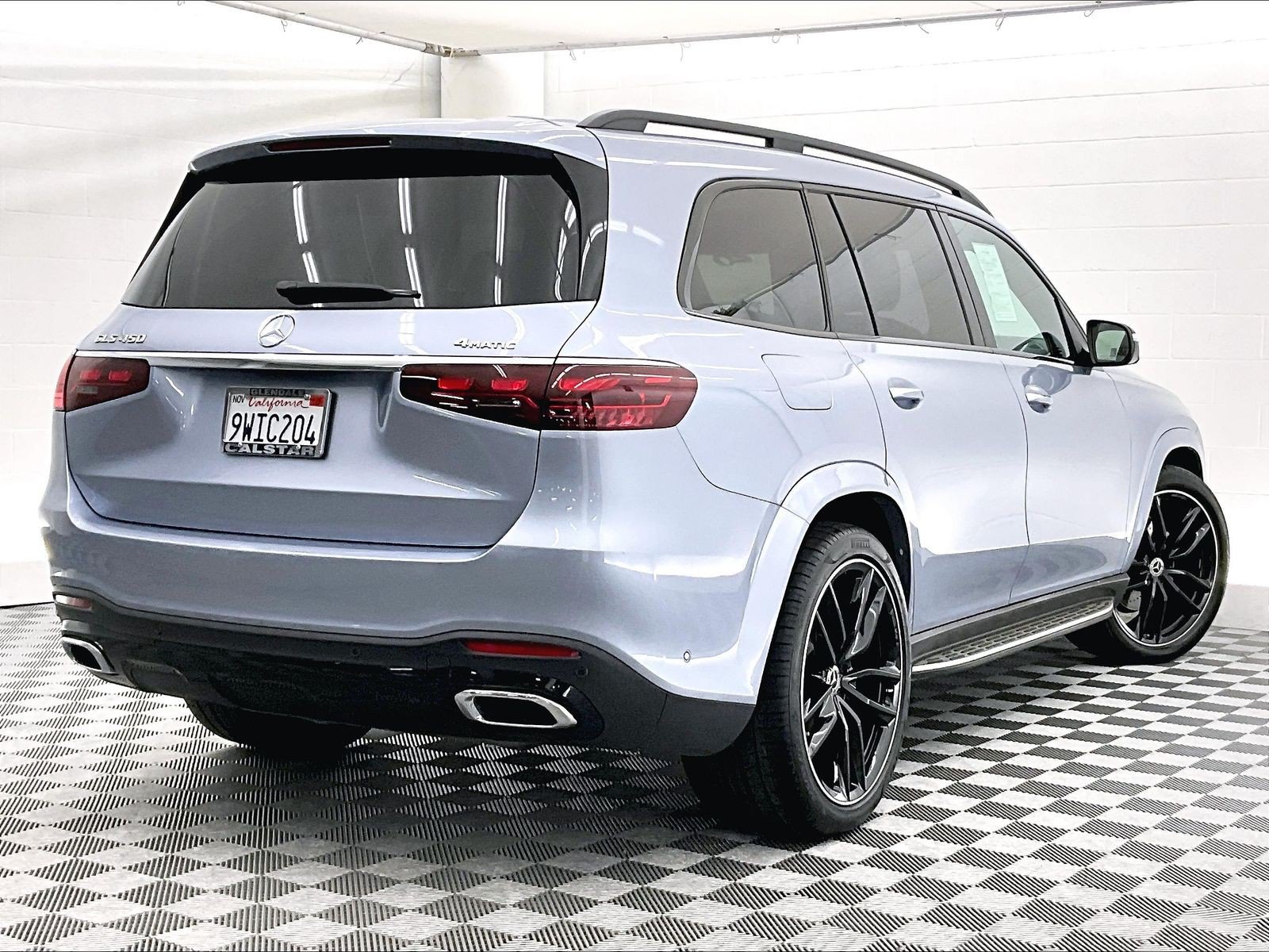 Used 2026 Mercedes-Benz GLS 450 4MATIC image 11