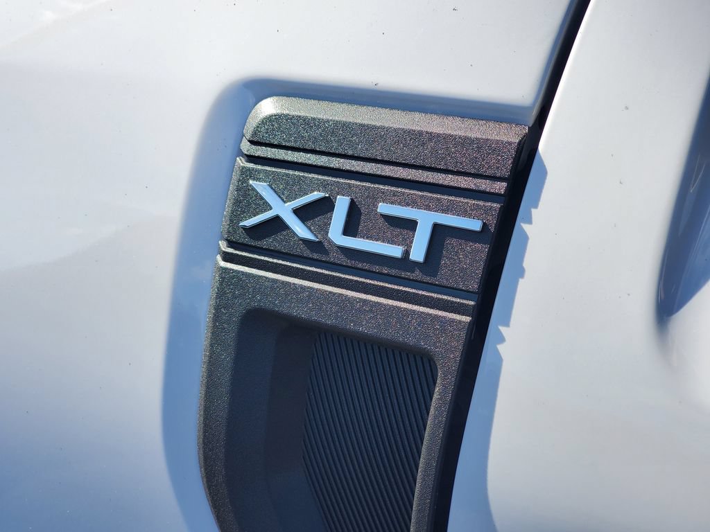 New 2025 Ford Maverick XLT w/ XLT Luxury Package AWD/4WD image 33