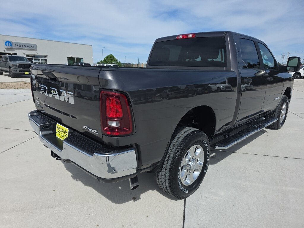 New 2026 RAM 2500 Big Horn AWD/4WD image 5