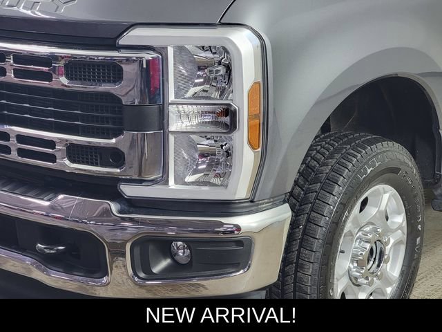 Used 2025 Ford F250 XLT AWD/4WD image 9