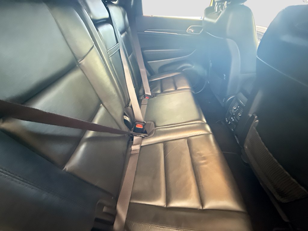 Used 2019 Jeep Grand Cherokee Limited AWD/4WD image 27