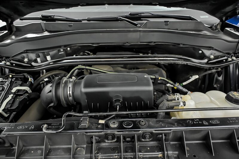 Used 2020 Ford Explorer Limited AWD/4WD image 11