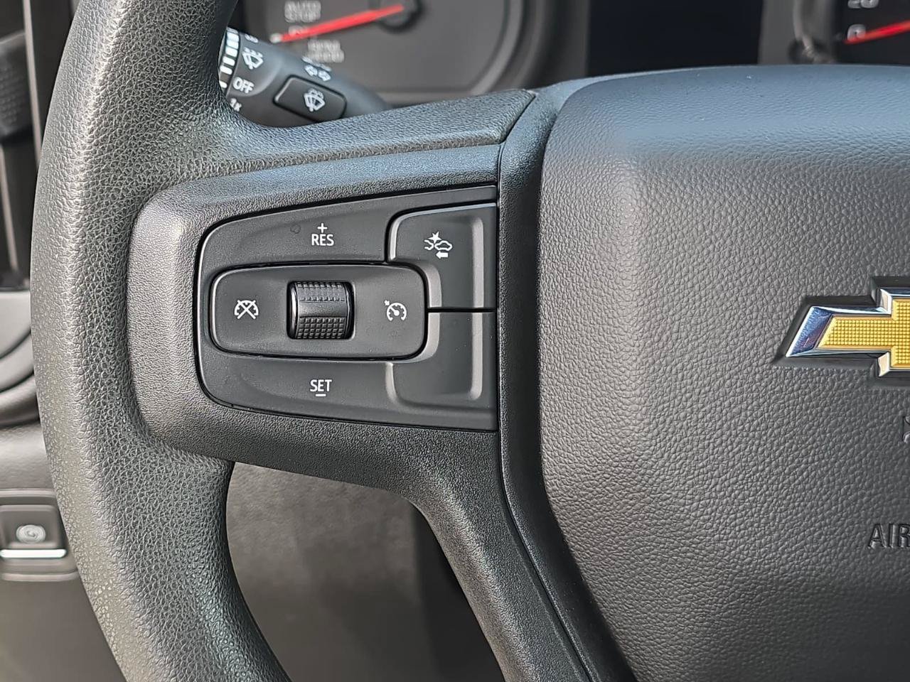 Used 2023 Chevrolet Silverado 1500 Custom AWD/4WD image 17