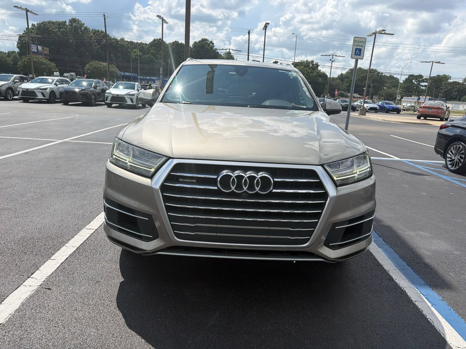 Used 2017 Audi Q7 3.0T Premium Plus w/ Premium Plus Package AWD/4WD image 5