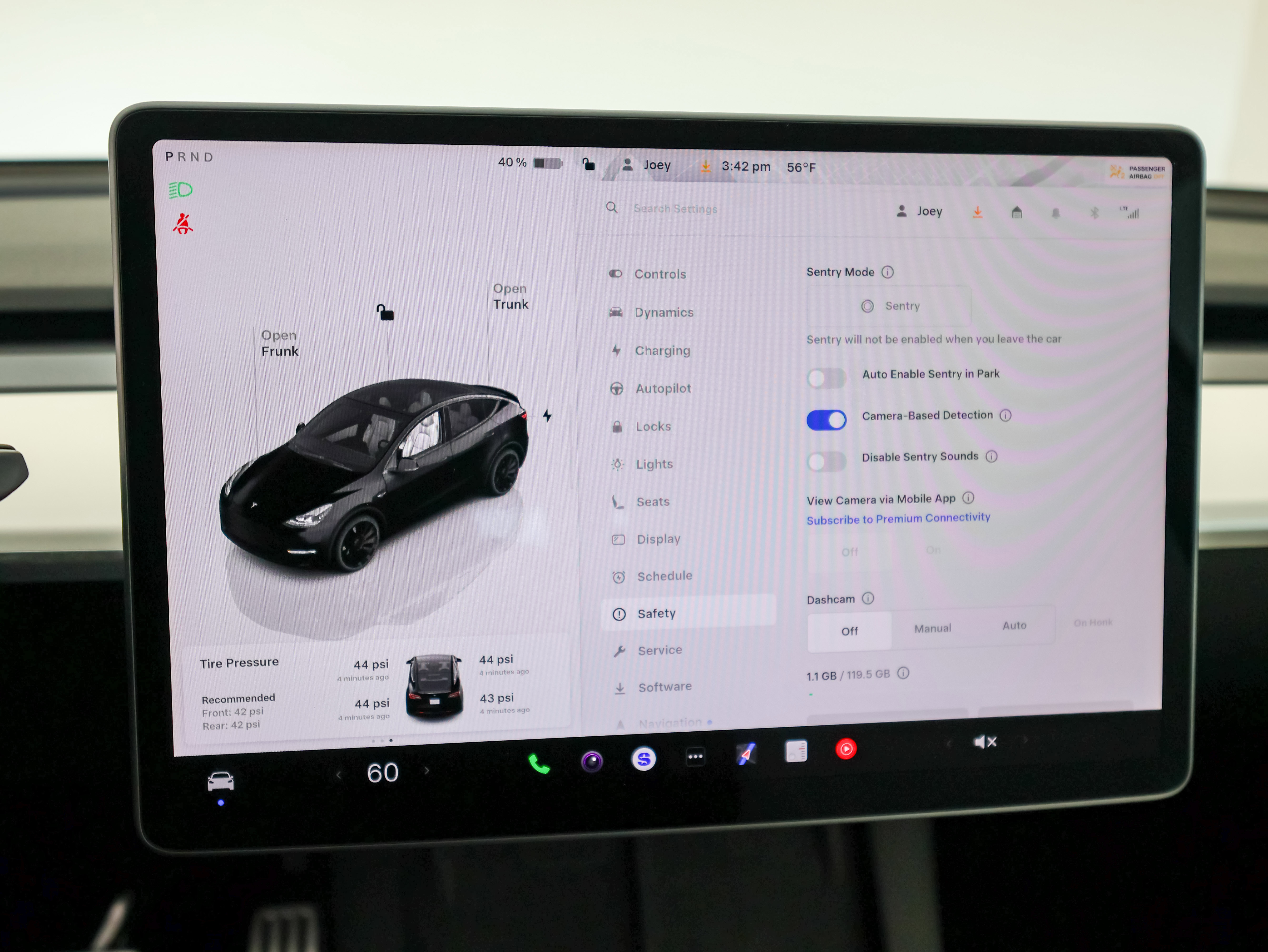 Used 2023 Tesla Model Y Performance AWD/4WD image 37