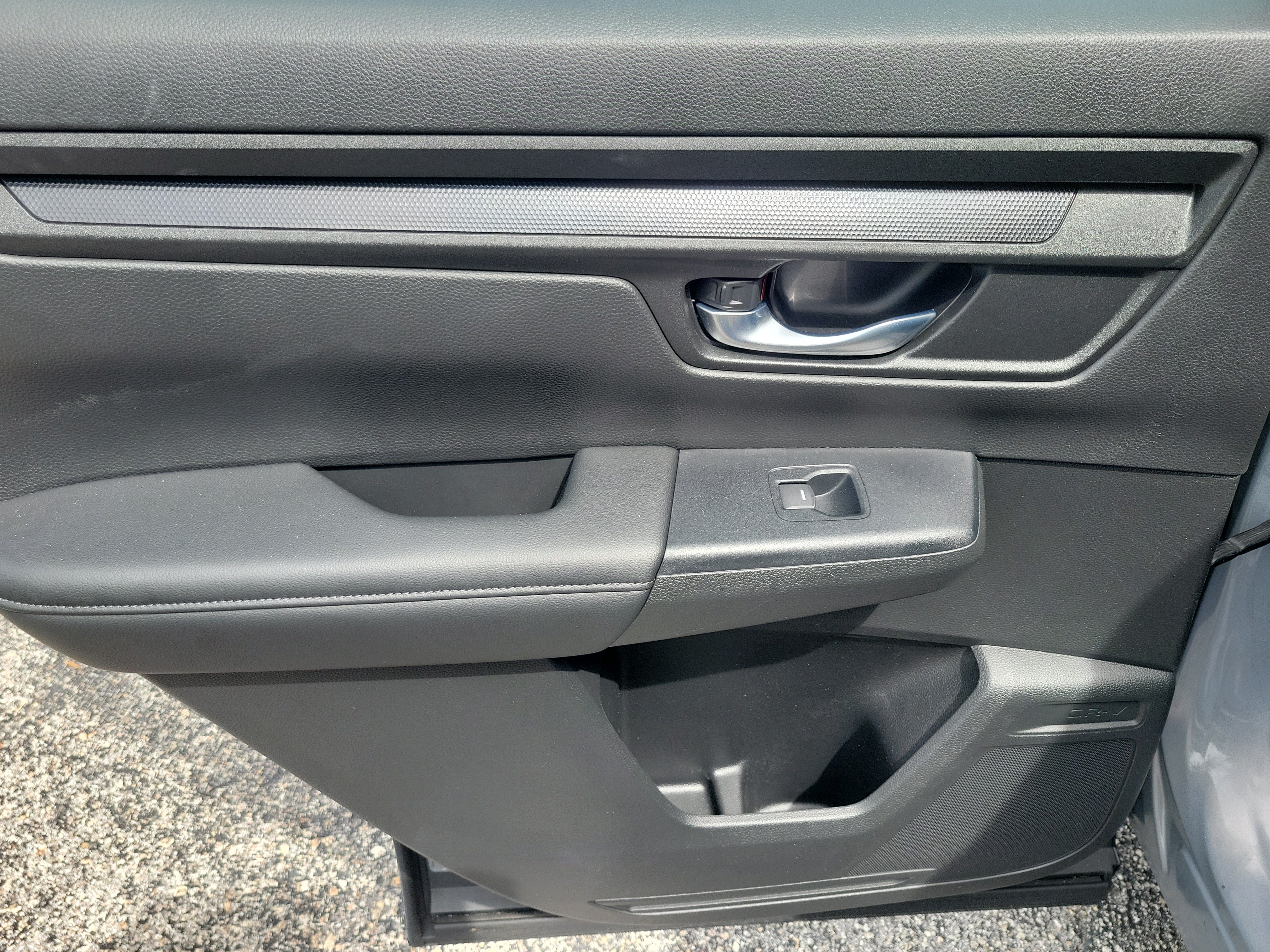 Used 2024 Honda CR-V LX image 13