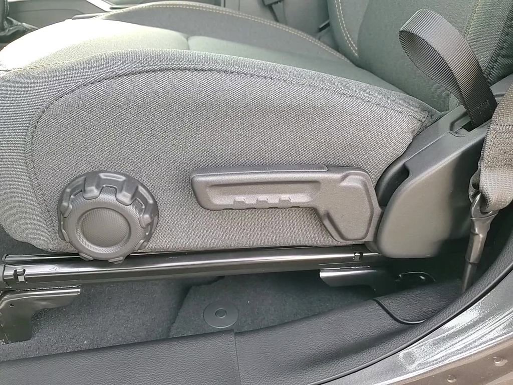 New 2026 Jeep Gladiator Sport image 11