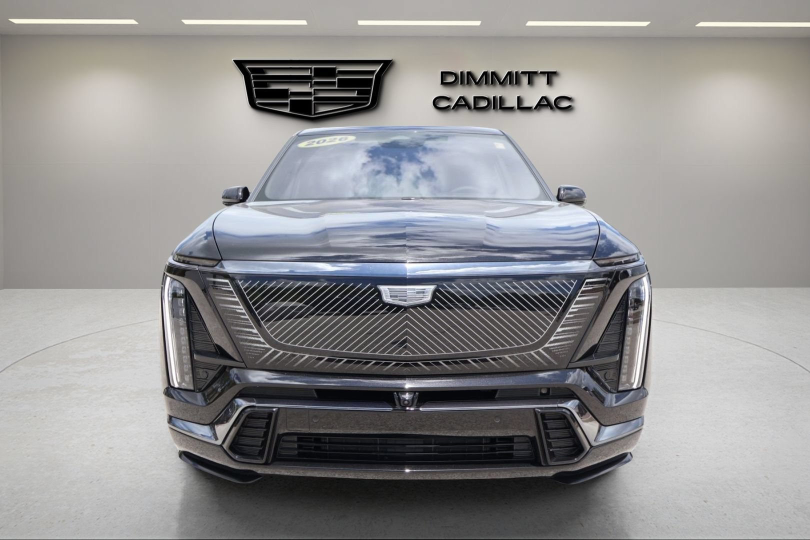 Certified 2026 Cadillac Vistiq Luxury w/ LPO, Floor Liner Package AWD/4WD image 2