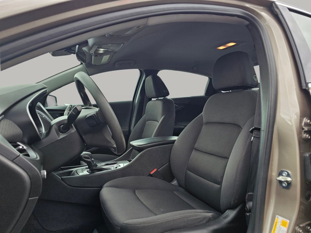 Used 2023 Chevrolet Malibu LT FWD image 44