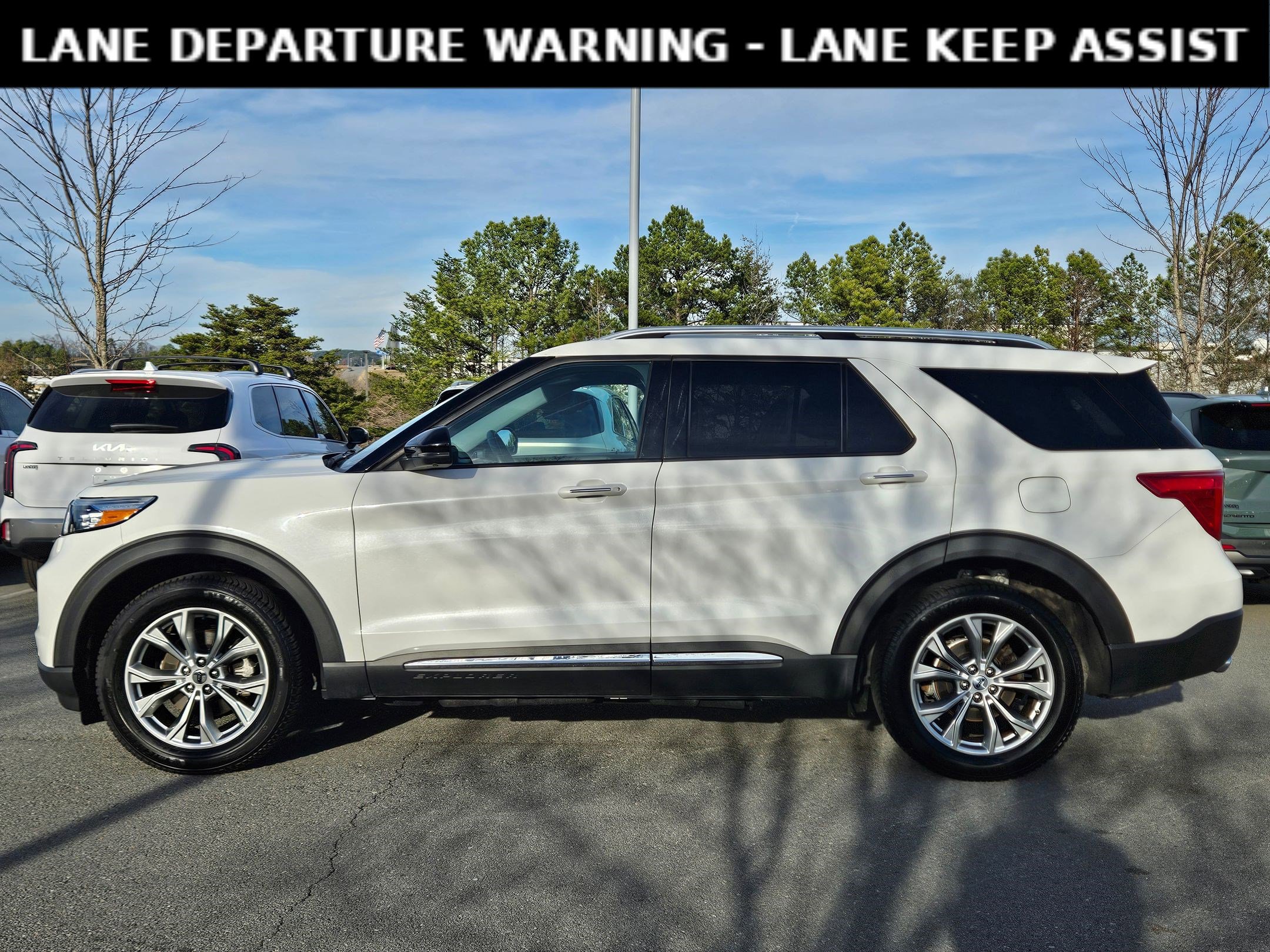 Used 2021 Ford Explorer Limited w/ Equipment Group 301A image 4