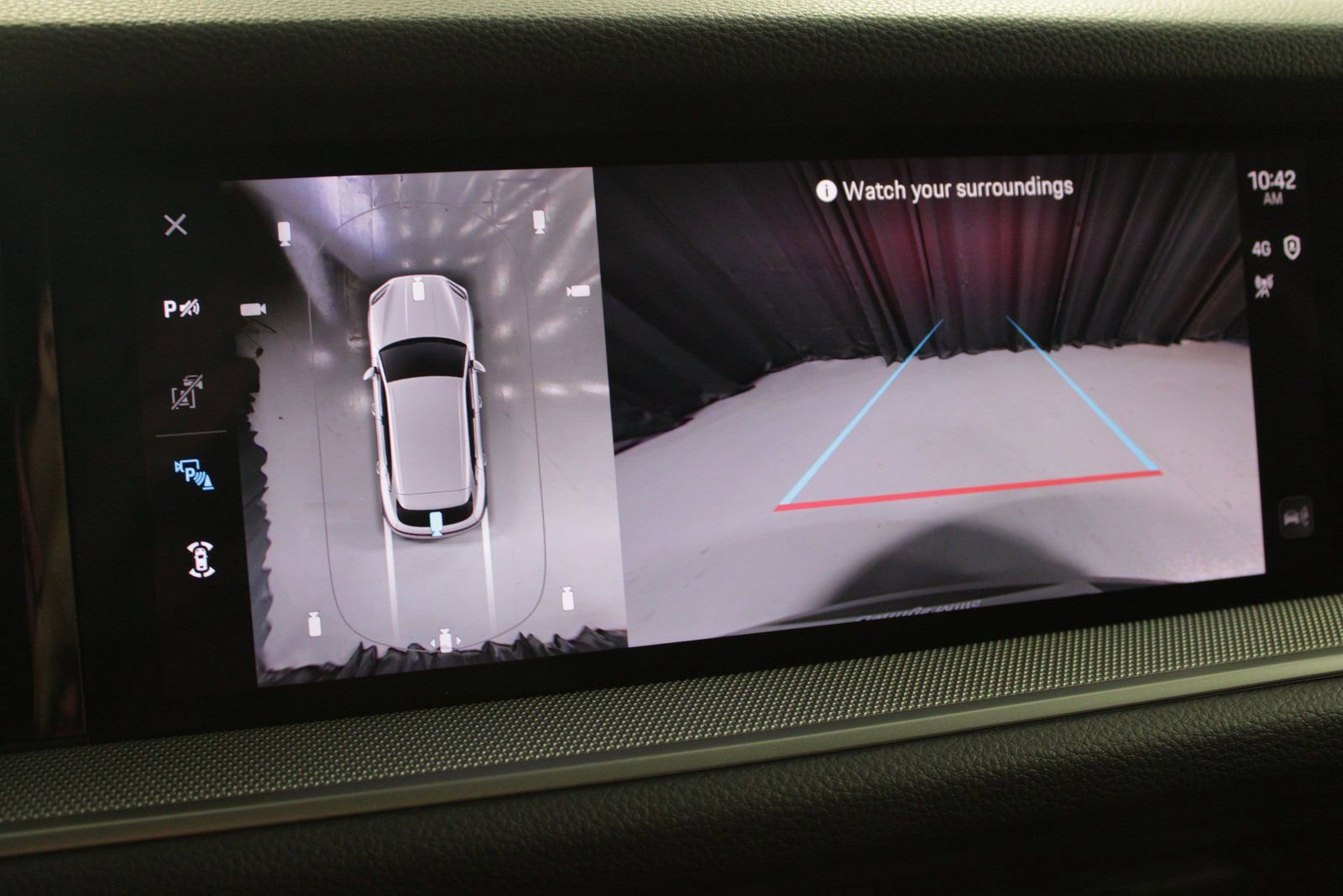 Certified 2025 Porsche Cayenne image 34