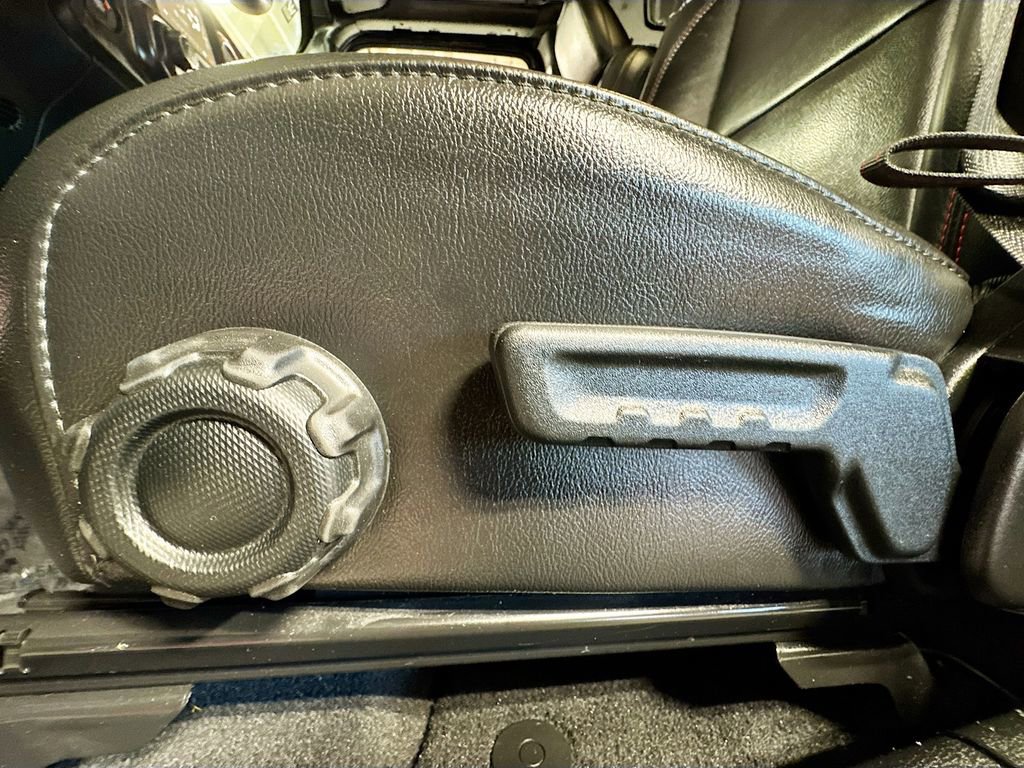 Used 2021 Jeep Gladiator Rubicon image 21