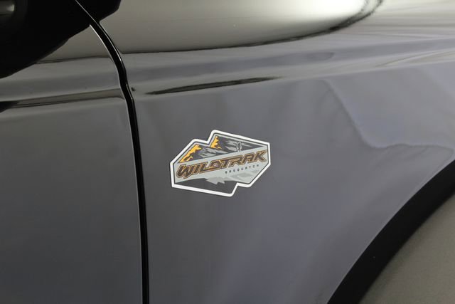 Used 2023 Ford Bronco Wildtrak image 7