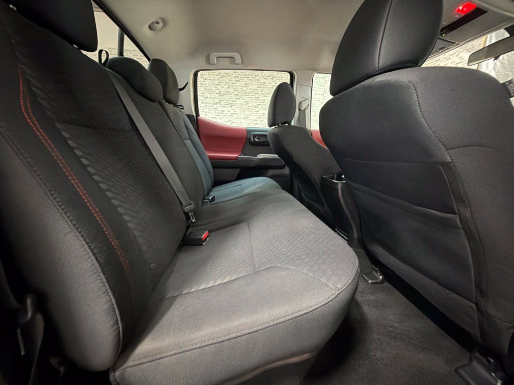 Used 2021 Toyota Tacoma SR5 w/ SR5 Appearance Package (SM) RWD image 12