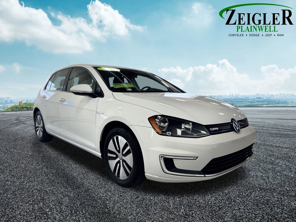 Used 2016 Volkswagen e-Golf SE w/ DC Fast Charging Package FWD image 7