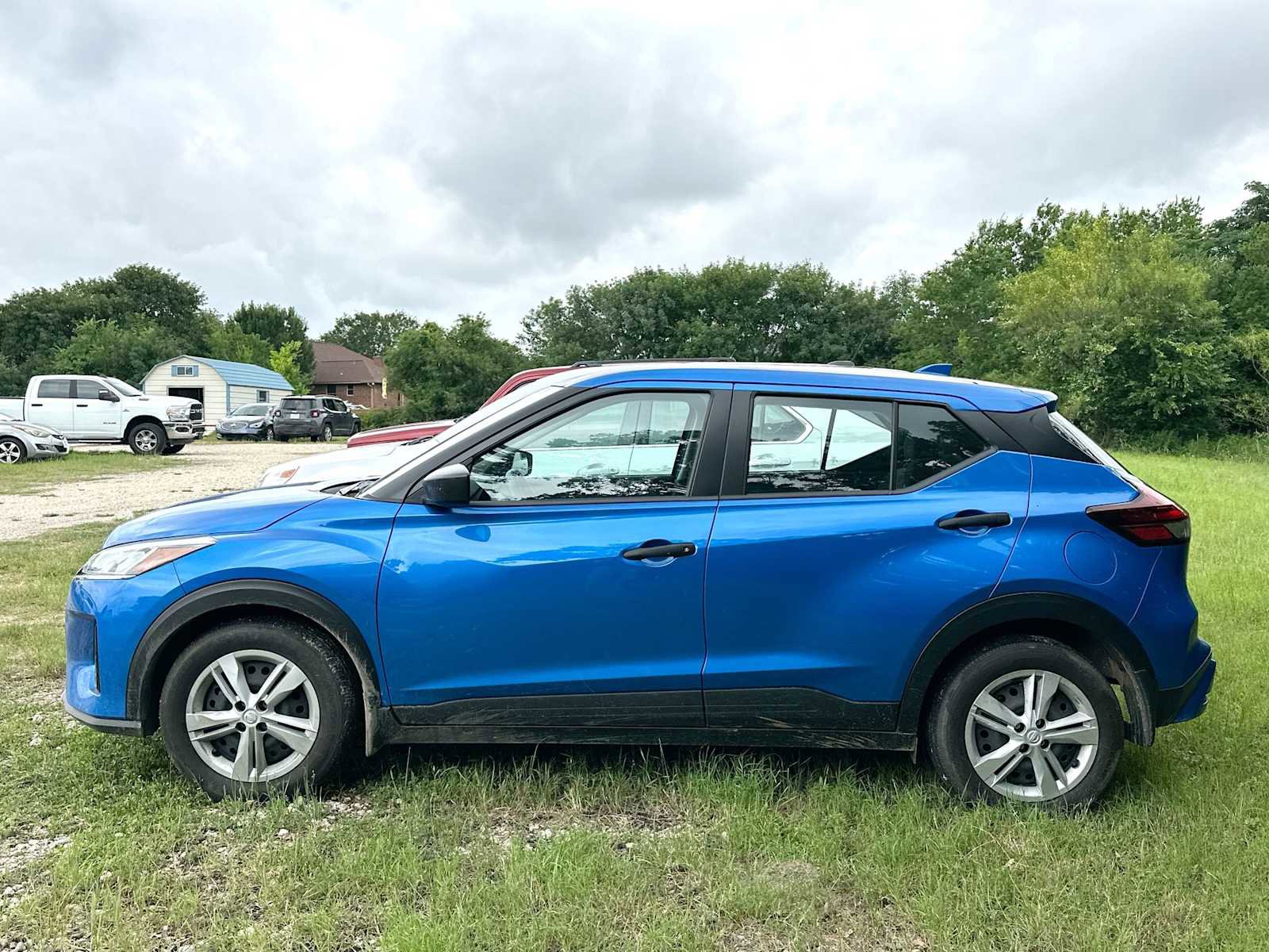 Used 2024 Nissan Kicks S FWD image 8