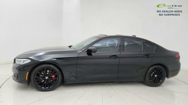 Used 2021 BMW 530i w/ Premium Package RWD image 3