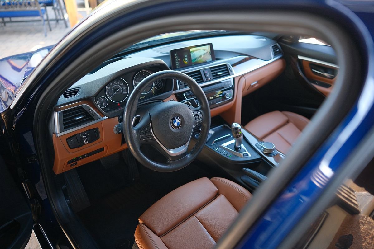 Used 2017 BMW 330e RWD image 56