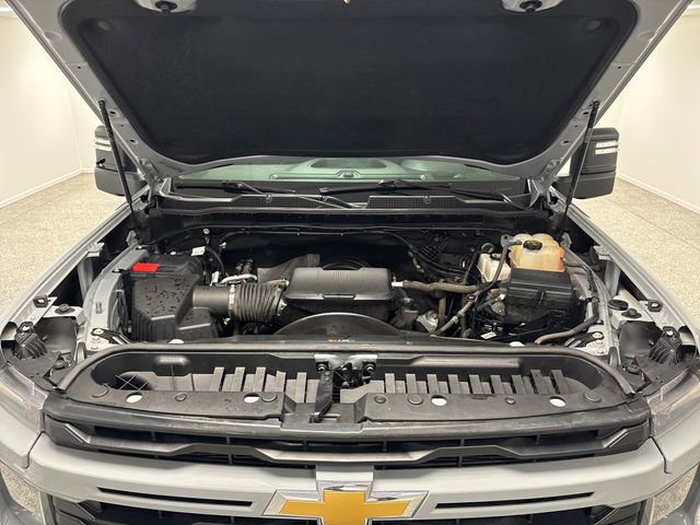 Used 2024 Chevrolet Silverado 2500 Custom w/ Custom Value Package image 17