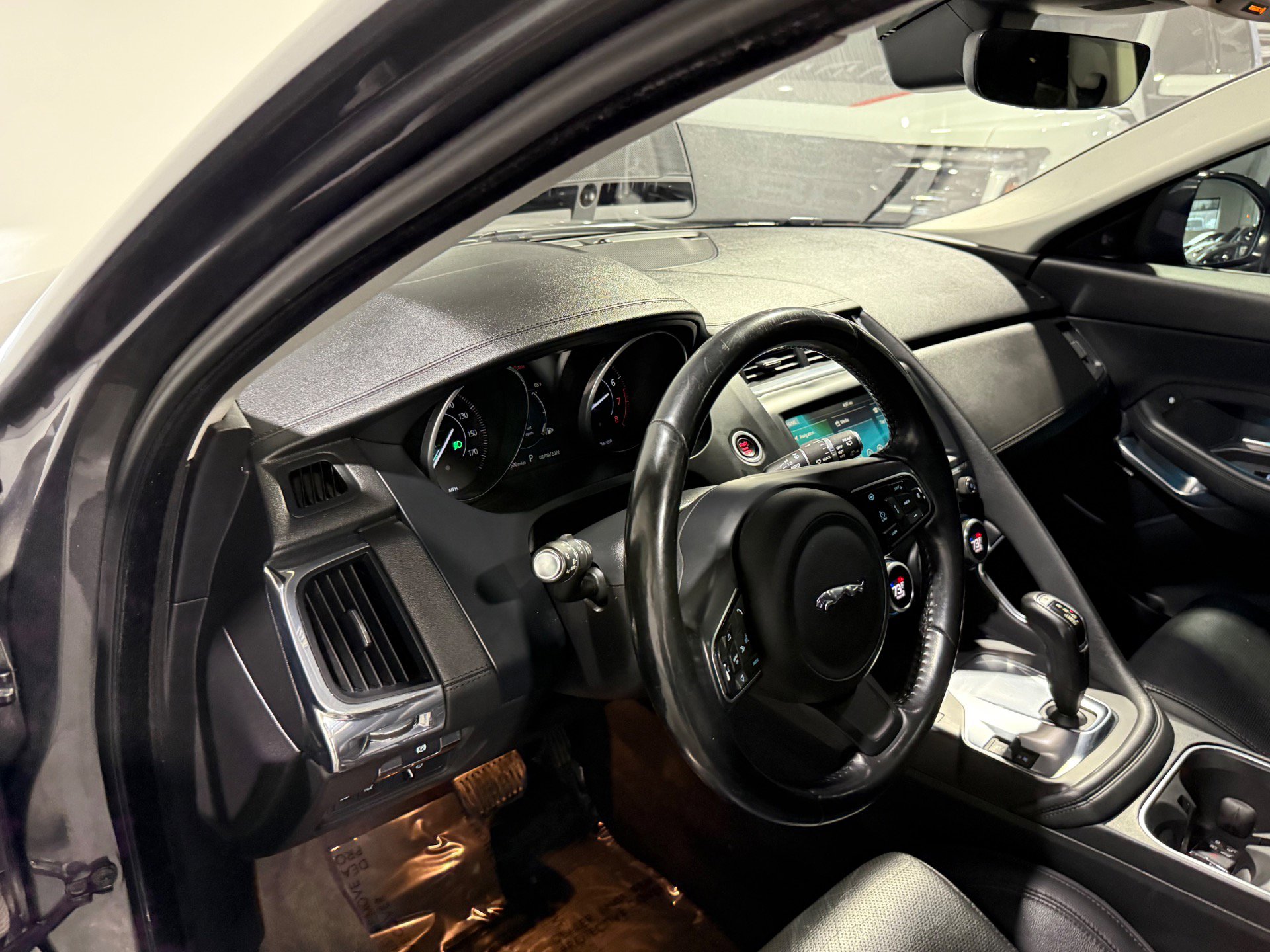 Used 2018 Jaguar E-PACE S image 17