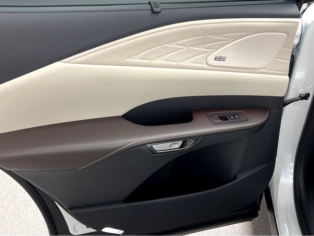 Certified 2025 Lexus RX 450h AWD w/ Convenience Package image 18