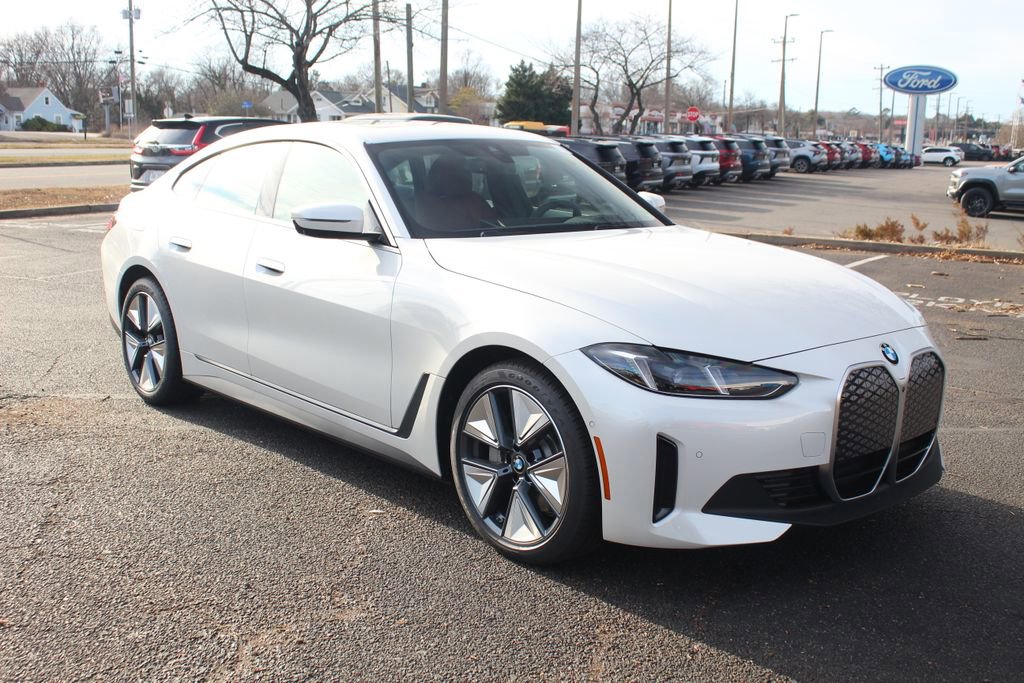 New 2026 BMW i4 xDrive40i w/ Premium Package AWD/4WD image 1