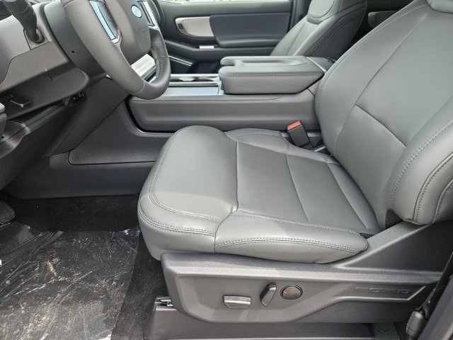 New 2026 Ford Expedition Active RWD image 29