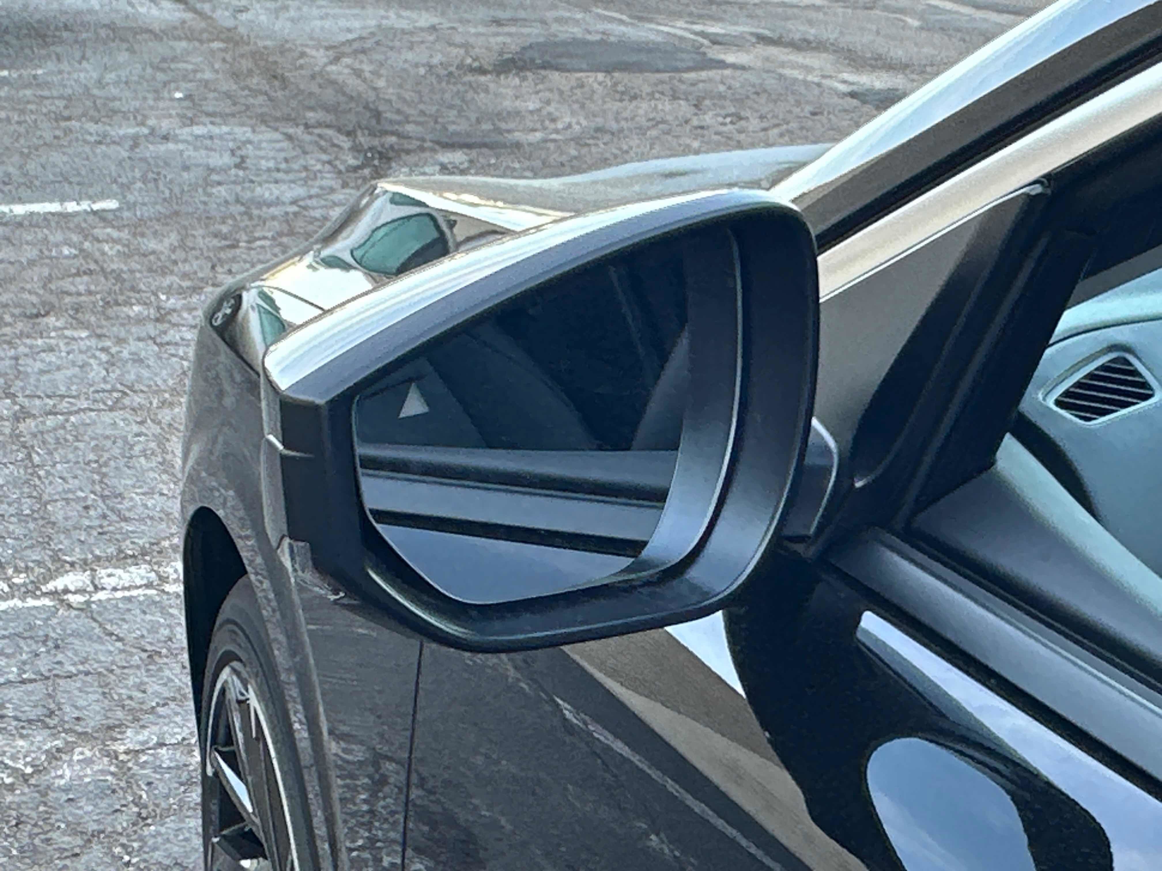 New 2026 Nissan Sentra SR w/ SR Premium Package FWD image 10