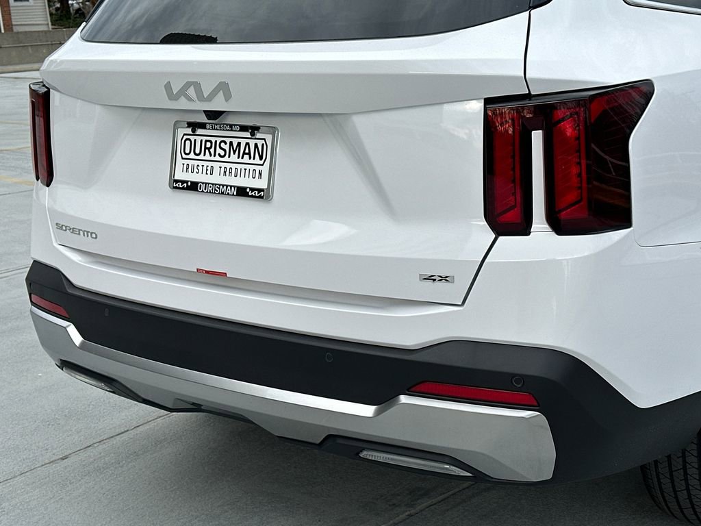 New 2026 Kia Sorento S w/ S Panoramic Sunroof Package image 5