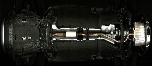 Certified 2023 Volvo XC40 B5 Plus image 37