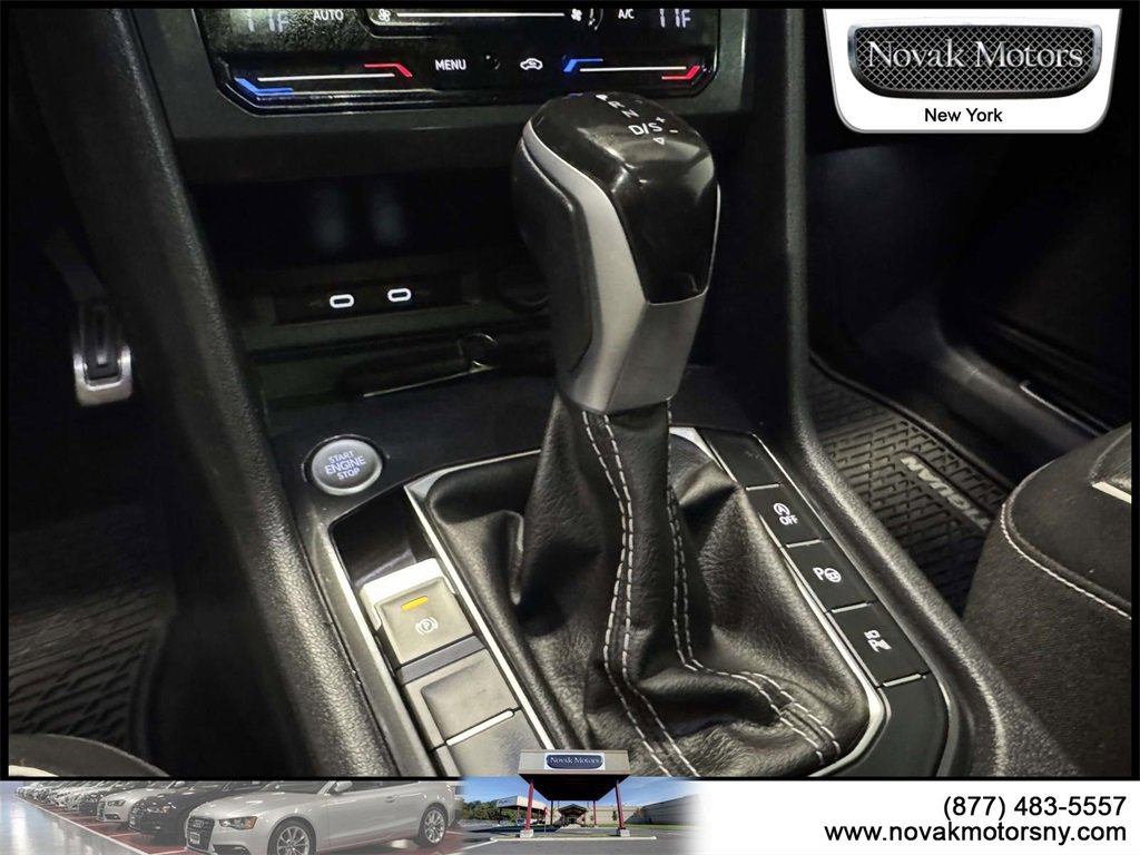 Used 2022 Volkswagen Tiguan SEL R-Line image 23