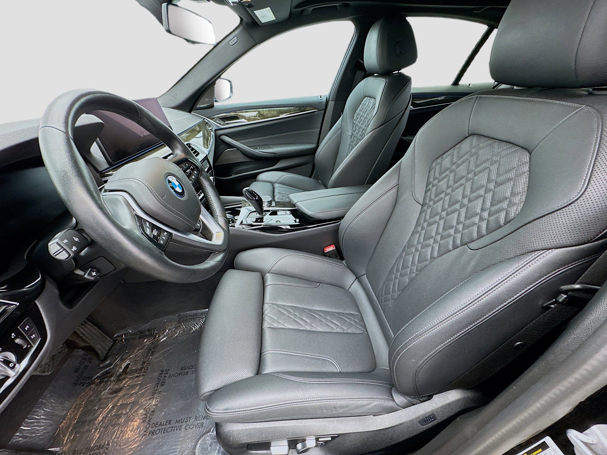 Used 2023 BMW 530e w/ Premium Package image 12