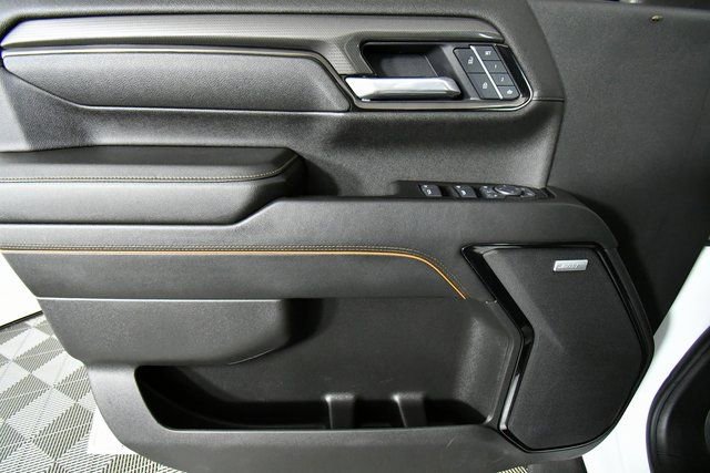 Used 2025 GMC Sierra 2500 AT4 w/ AT4 Premium Plus Package image 22