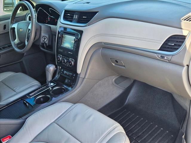 Used 2015 Chevrolet Traverse LT image 23