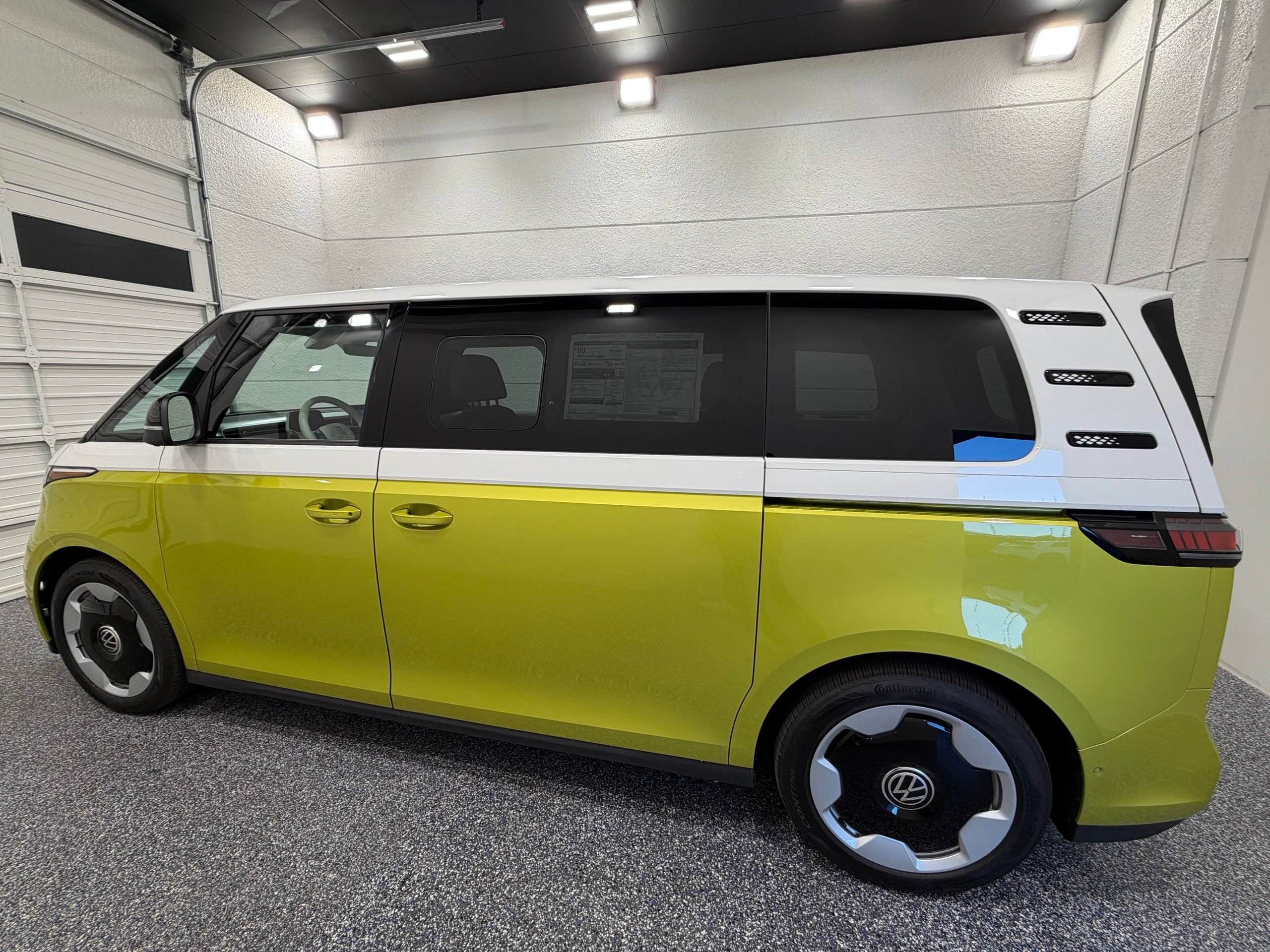 New 2025 Volkswagen ID. Buzz Pro S Plus AWD/4WD image 3