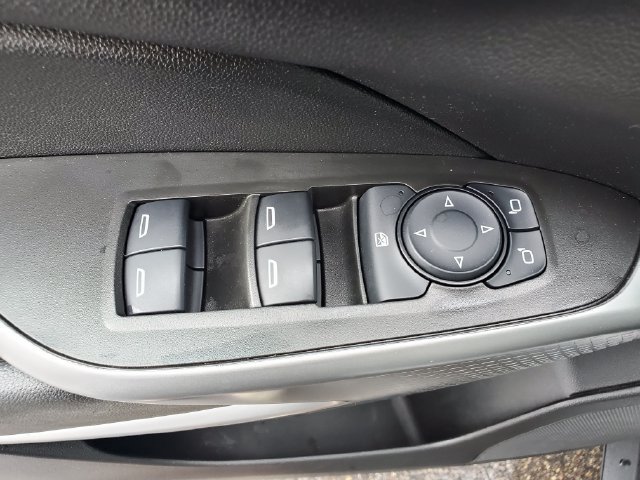 Certified 2024 Chevrolet Trax RS w/ Driver Confidence Package FWD image 17