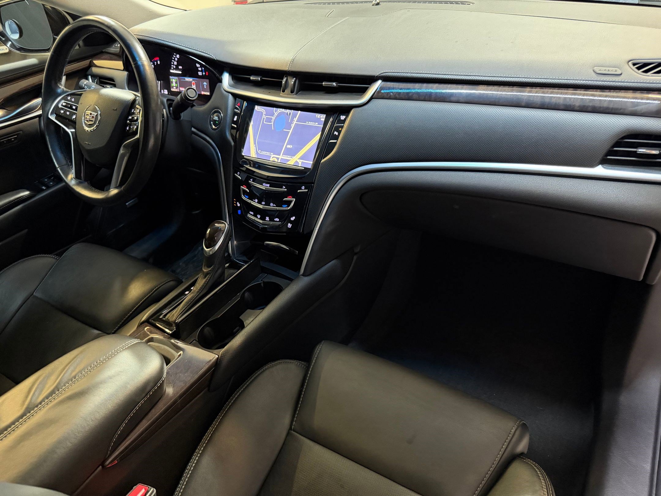 Used 2015 Cadillac XTS Luxury AWD/4WD image 43