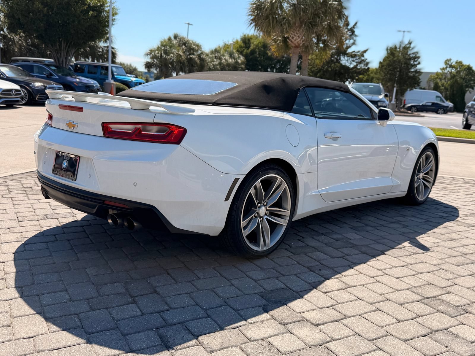 Used 2018 Chevrolet Camaro LT RWD image 7
