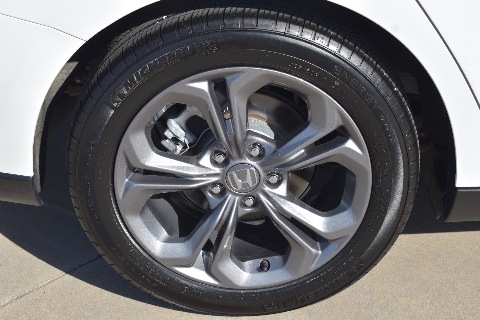 Used 2024 Honda Accord EX image 15